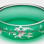 AN AMERICAN ART DECO EMERALD SATIN GLASS BOWL BY TIFFIN